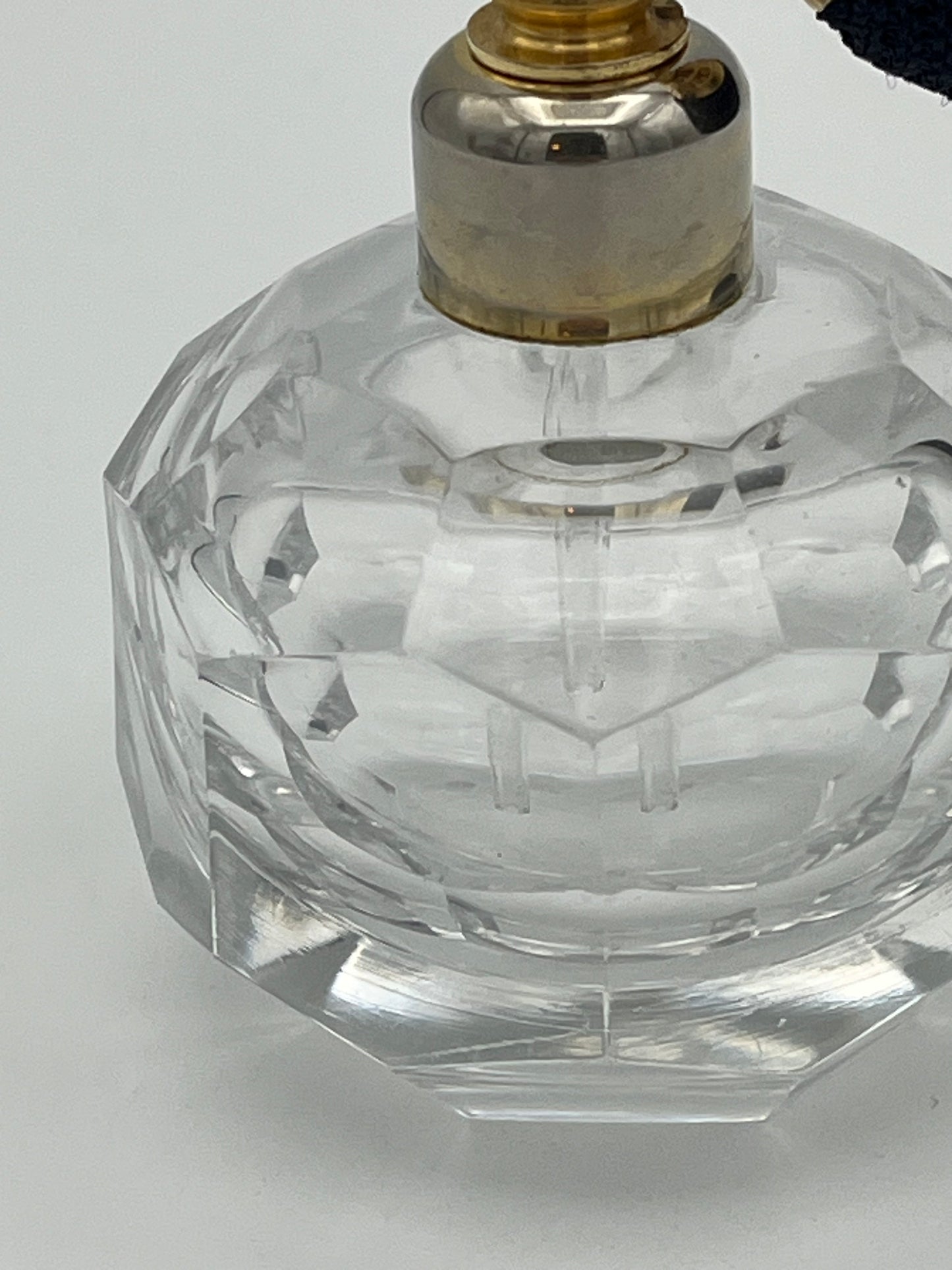 Vaporisateur à parfum cristal - Premium from Atelier Guillot - Just €0! Shop now at Atelier Guillot