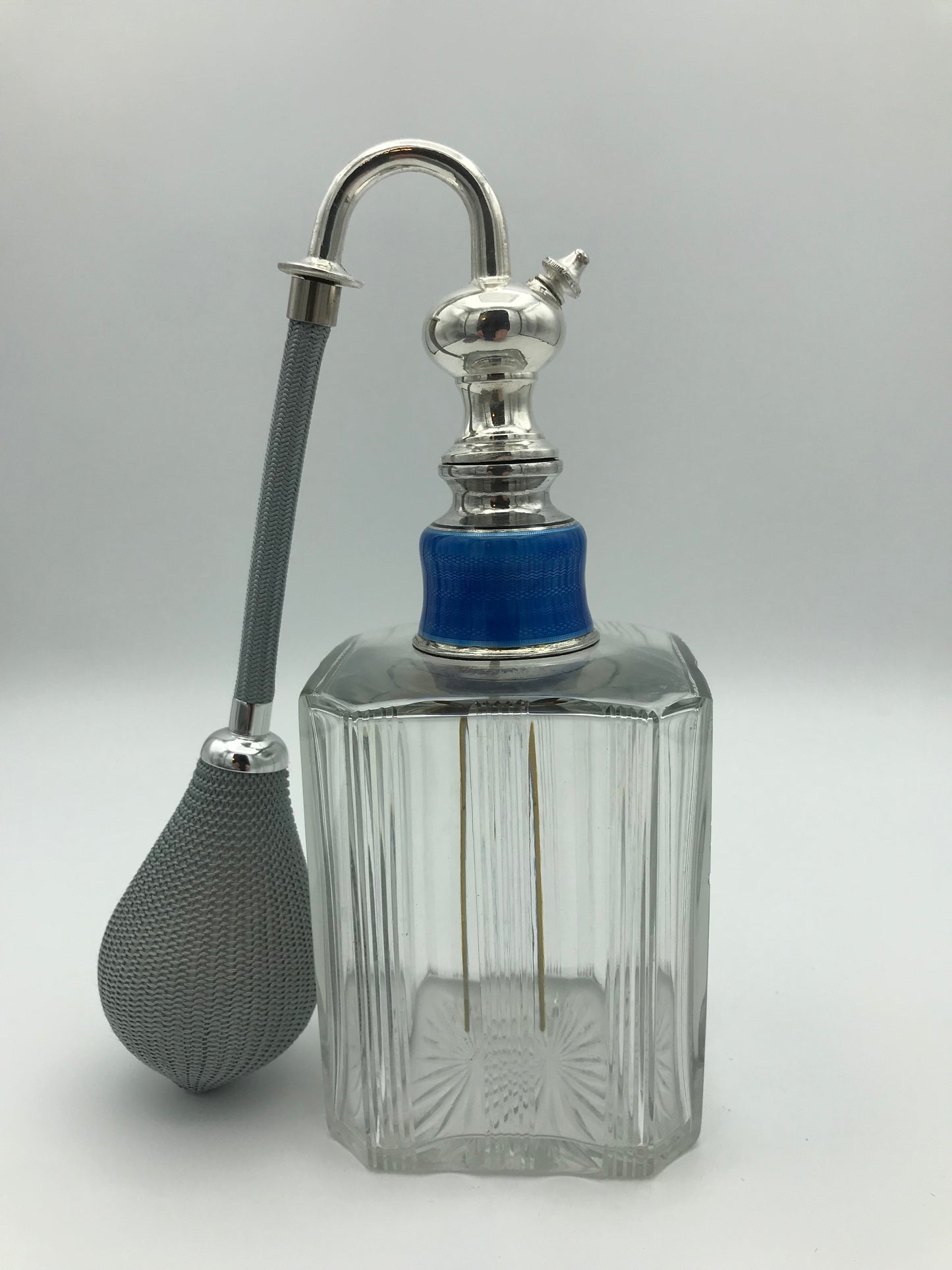 Vaporisateur à parfum Baccarat - Premium Vaporisateur à parfum from Atelier Guillot - Just €540! Shop now at Atelier Guillot