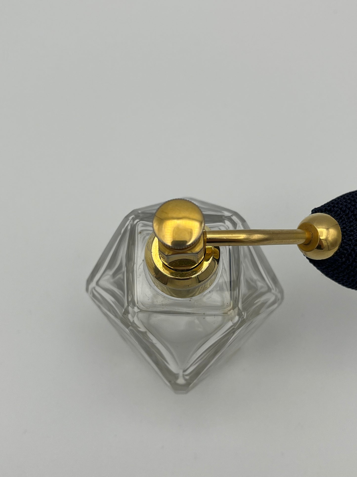 Vaporisateur à parfum cristal - Premium from Atelier Guillot - Just €0! Shop now at Atelier Guillot