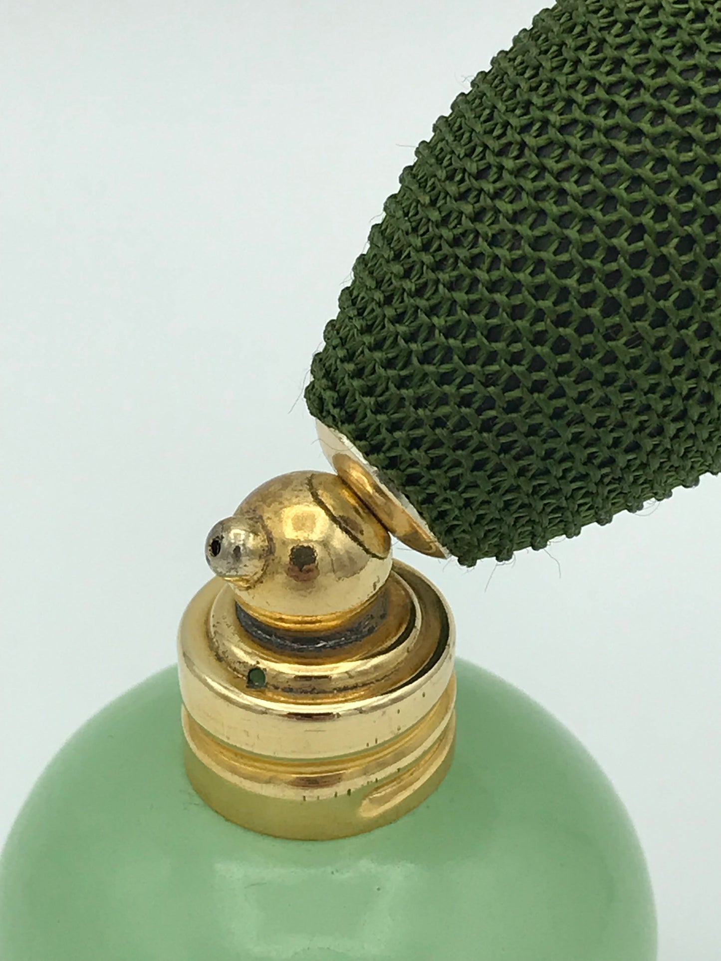 Vaporisateur à parfum Art déco de petite taille vert - Premium Vaporisateur à parfum from Atelier Guillot - Just €145! Shop now at Atelier Guillot