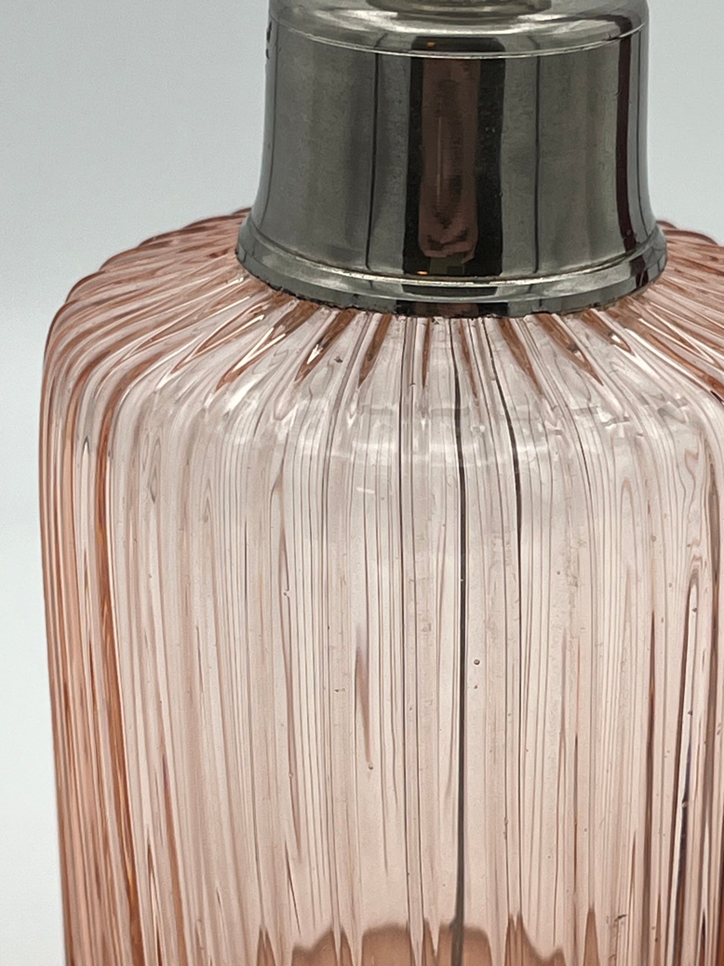 Vaporisateur à parfum verre moulé